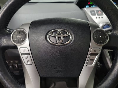 2015 Toyota Prius v Five