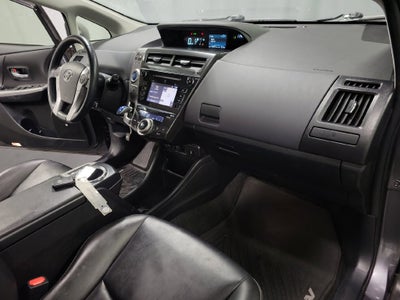2015 Toyota Prius v Five
