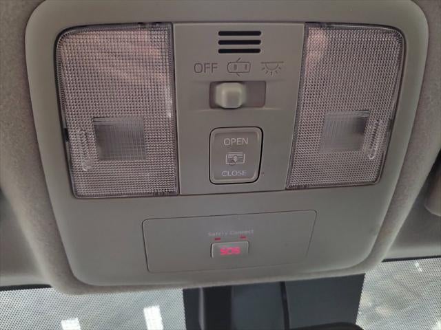 2015 Toyota Prius v Five