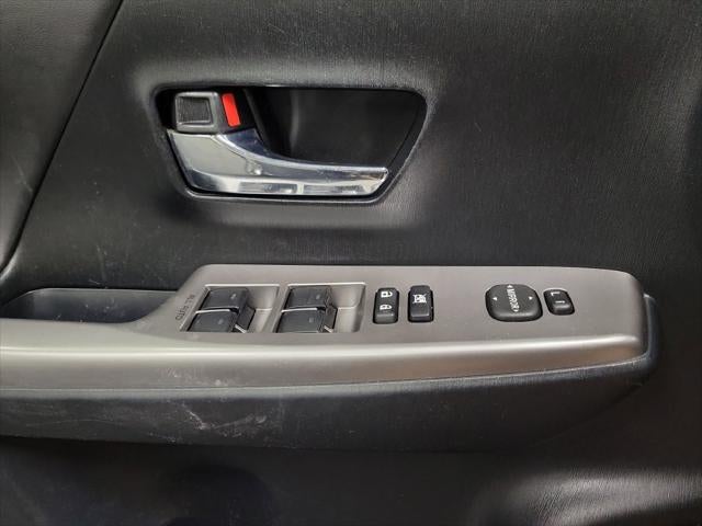 2015 Toyota Prius v Five