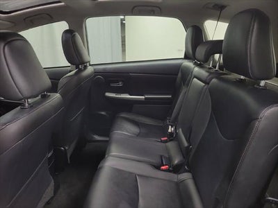 2015 Toyota Prius v Five