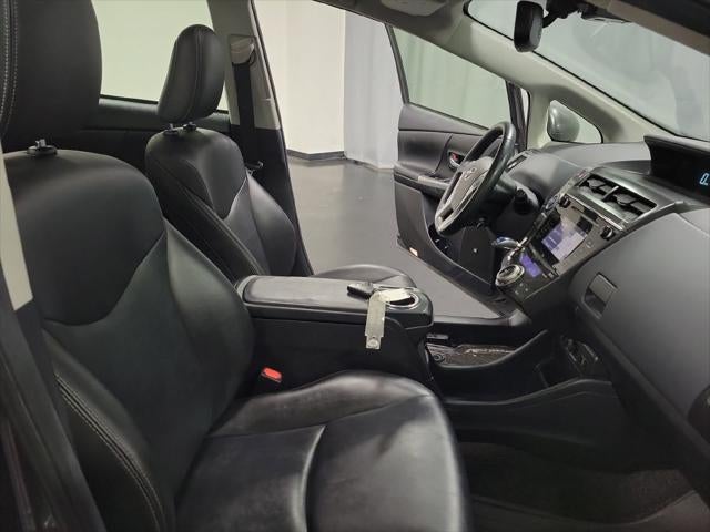 2015 Toyota Prius v Five