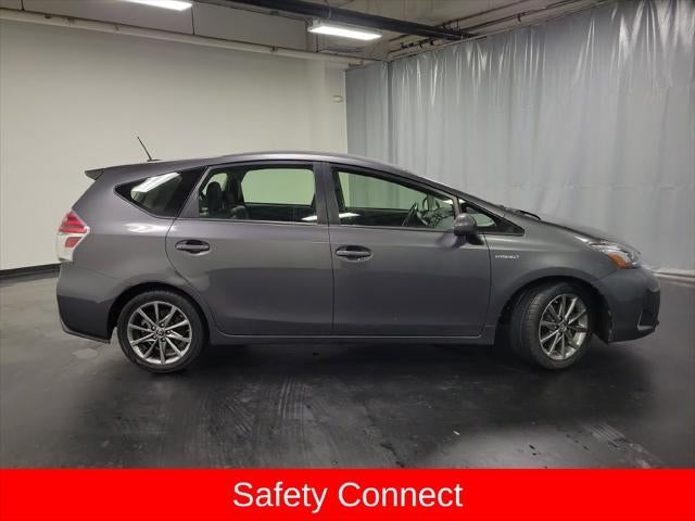 2015 Toyota Prius v Five