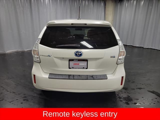 2013 Toyota Prius v Five