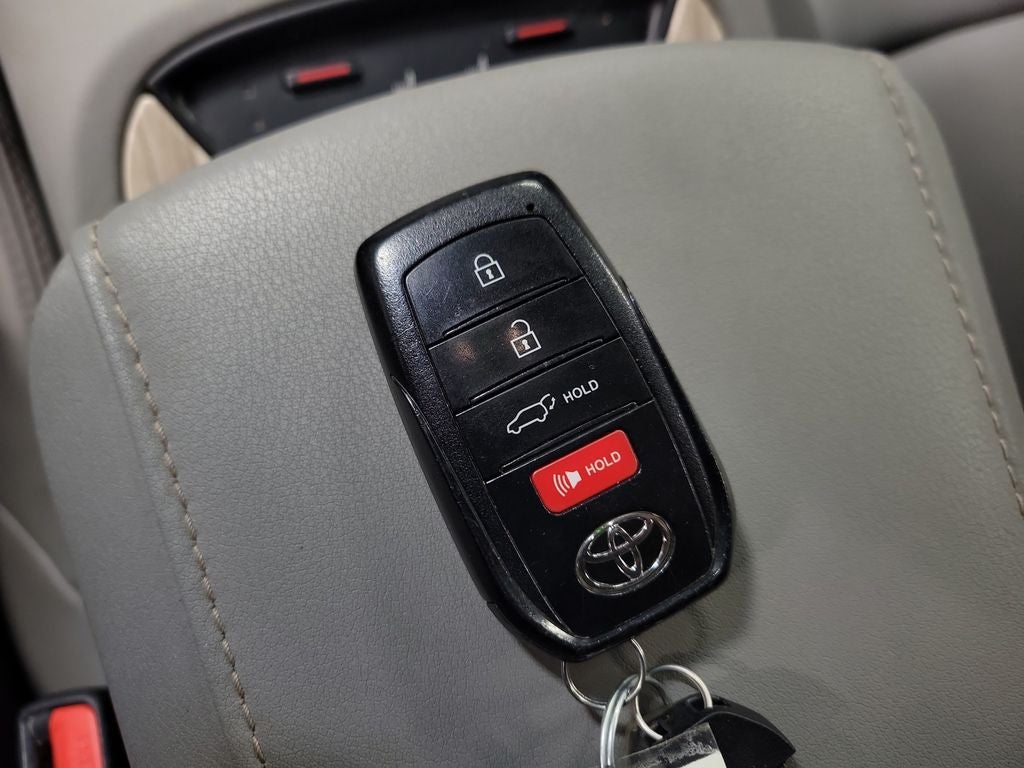 2023 Toyota Venza XLE