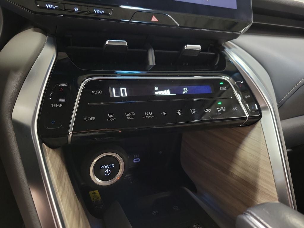 2023 Toyota Venza XLE