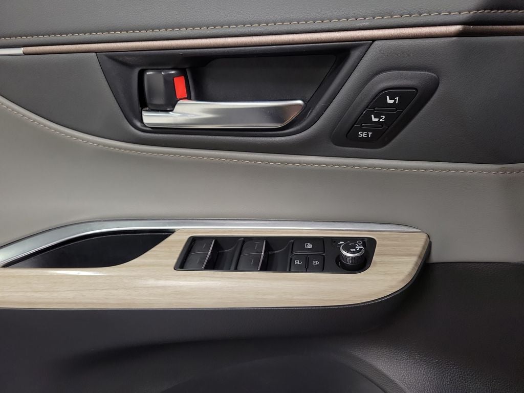 2023 Toyota Venza XLE