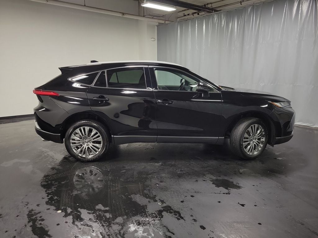 2023 Toyota Venza XLE