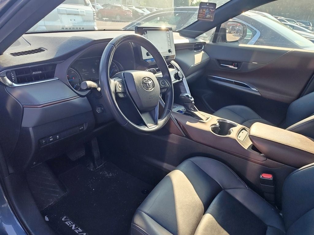 2022 Toyota Venza XLE