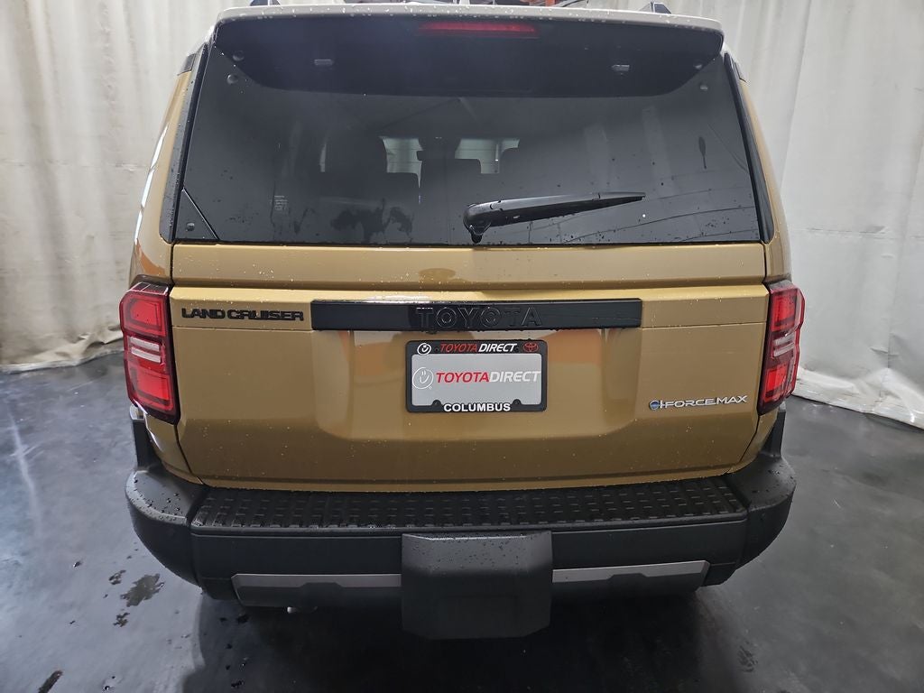 2027 Toyota Land Cruiser Base