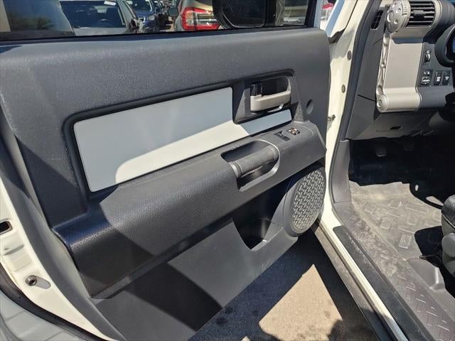 2014 Toyota FJ Cruiser Base