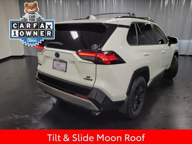 2022 Toyota RAV4 Hybrid SE