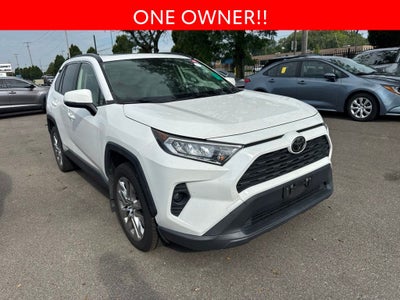 2020 Toyota RAV4 XLE Premium