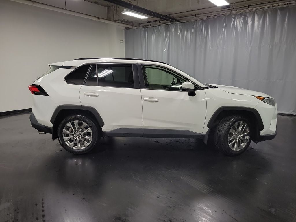 2020 Toyota RAV4 XLE Premium