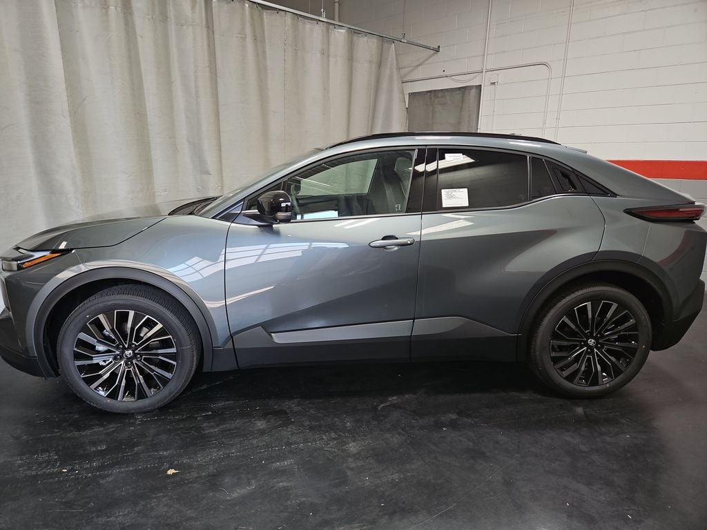 2026 Toyota C-HR XSE