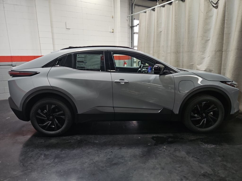 2026 Toyota C-HR SE