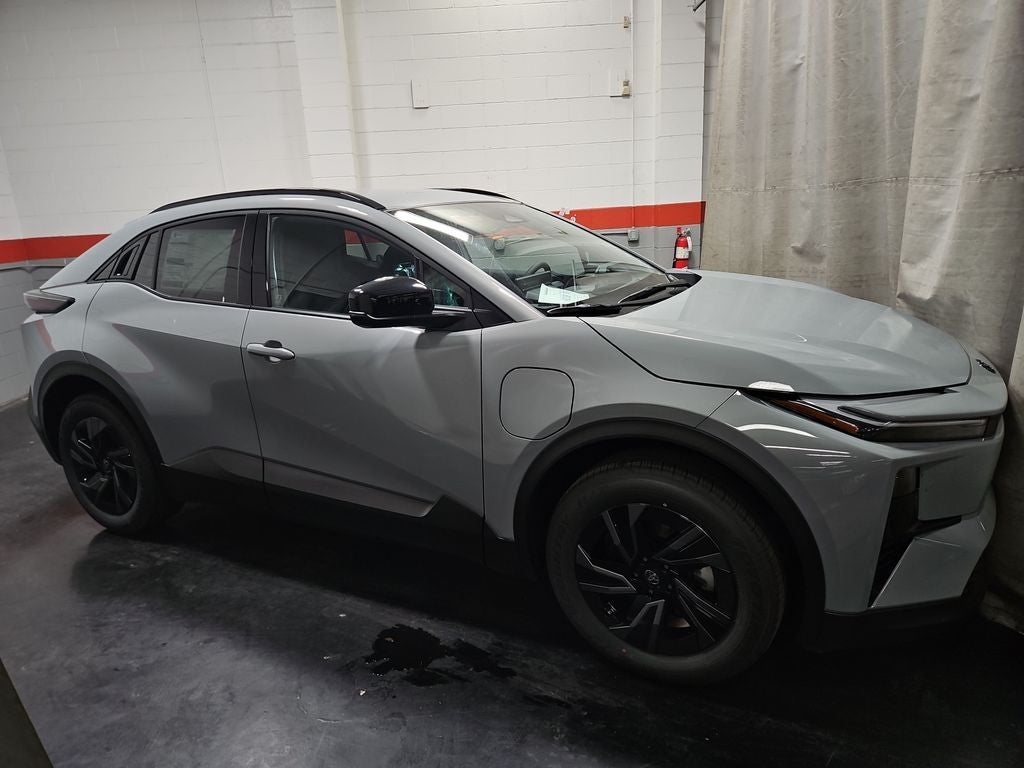 2026 Toyota C-HR SE