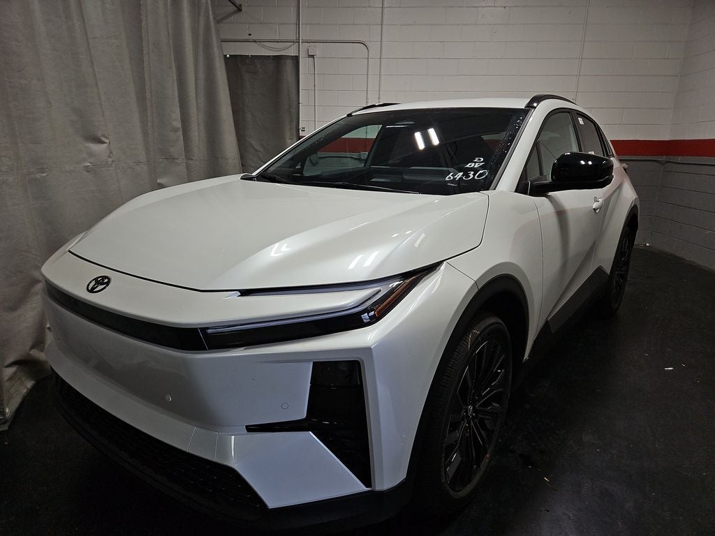 2026 Toyota C-HR XSE