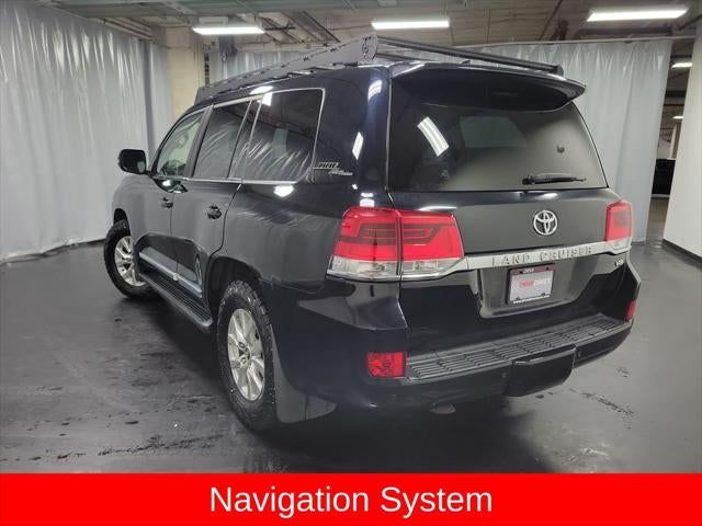 2018 Toyota Land Cruiser Base