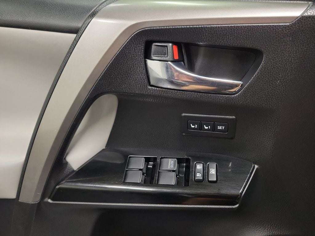 2017 Toyota RAV4 Hybrid Limited