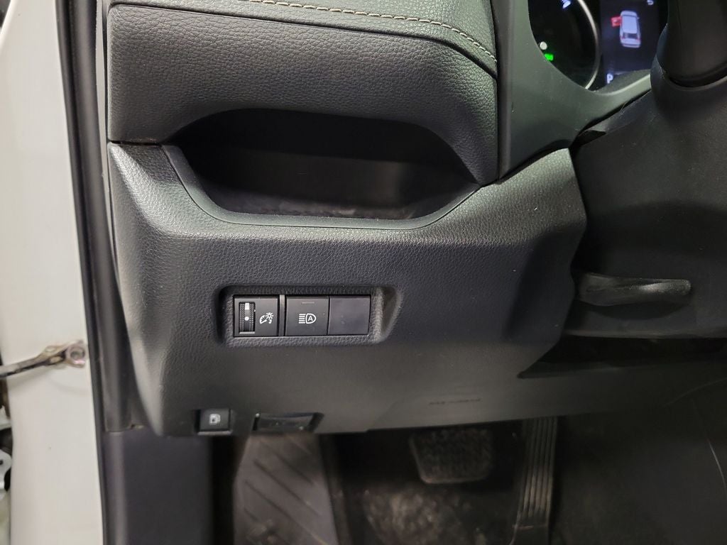 2020 Toyota RAV4 Hybrid LE