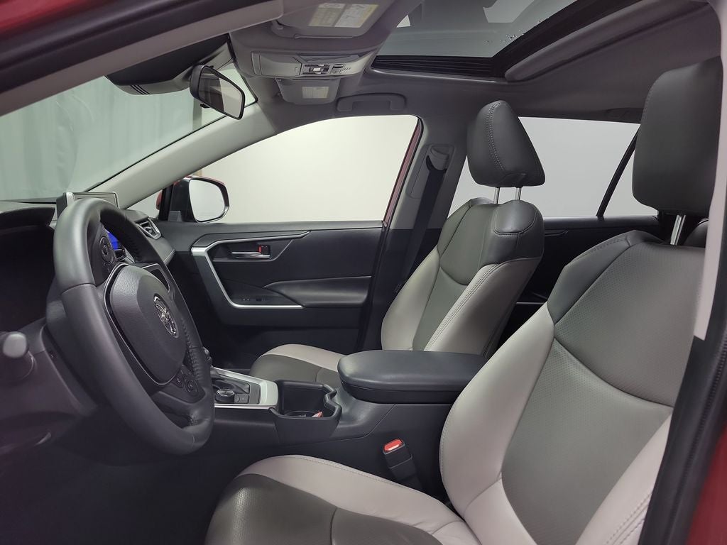 2023 Toyota RAV4 Hybrid XLE