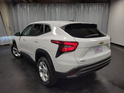 2025 Chevrolet Trax LS
