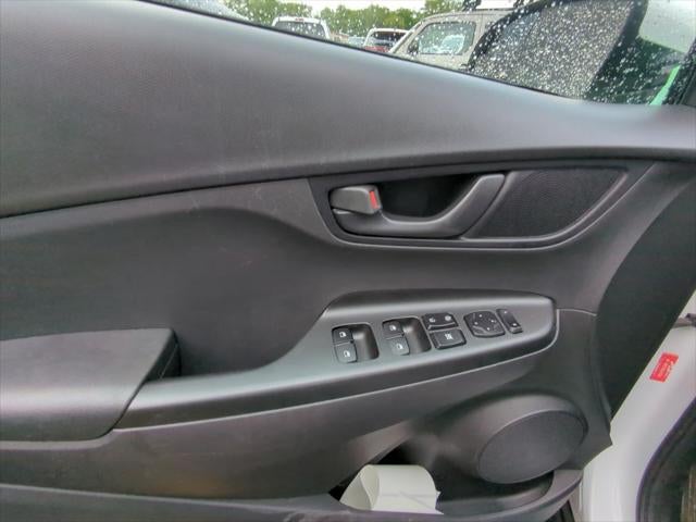 2022 Hyundai Kona SE