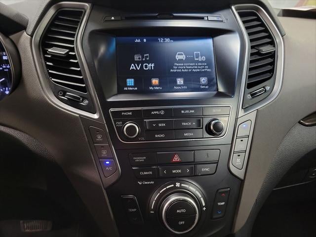 2017 Hyundai Santa Fe SE