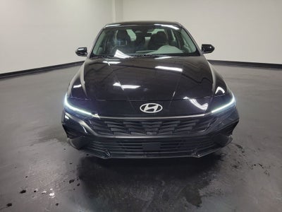2024 Hyundai Elantra SE