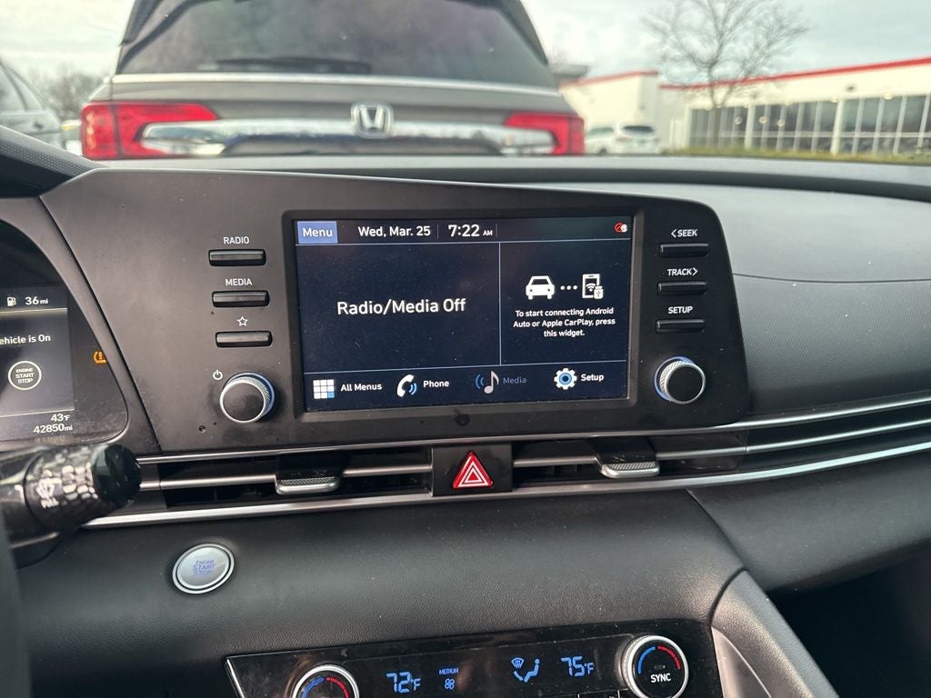 2022 Hyundai Elantra SEL