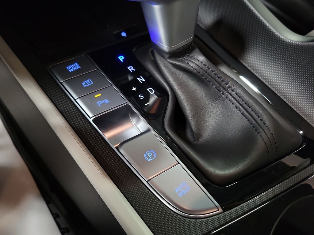 2024 Hyundai Elantra Hybrid Limited