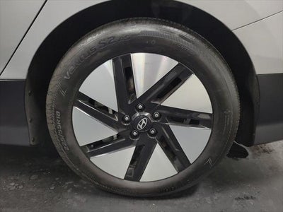 2024 Hyundai IONIQ 6 SE