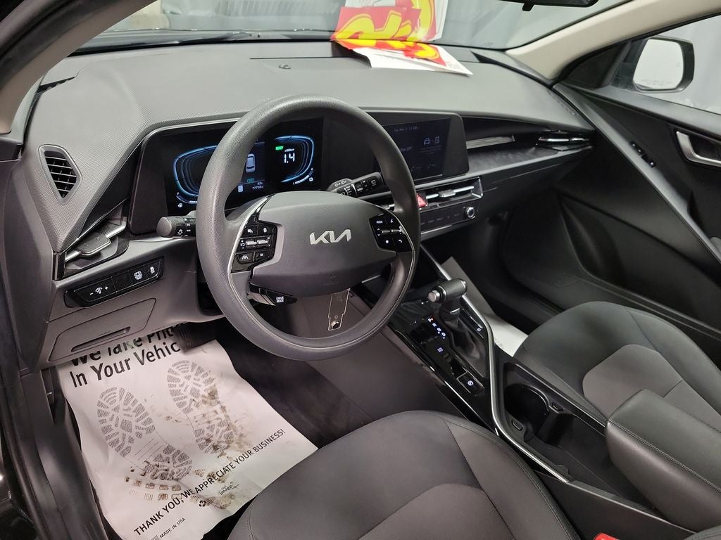 2024 Kia Niro LX