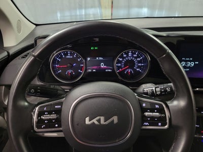 2024 Kia Carnival EX