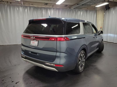 2024 Kia Carnival EX