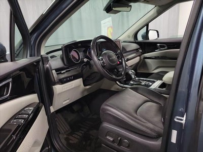 2024 Kia Carnival EX