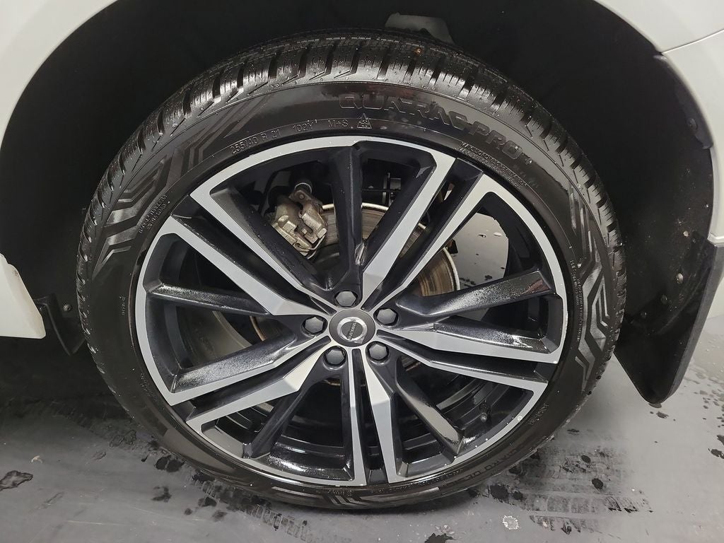 2019 Volvo XC60 T5 R-Design