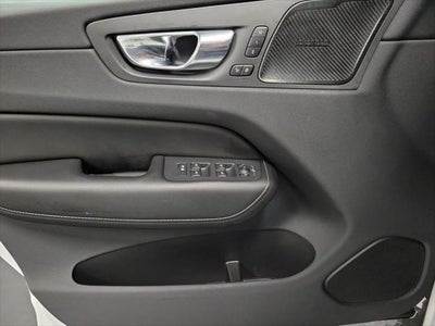 2019 Volvo XC60 T5 R-Design