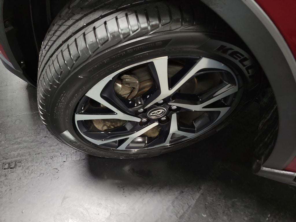 2018 Toyota C-HR XLE Premium