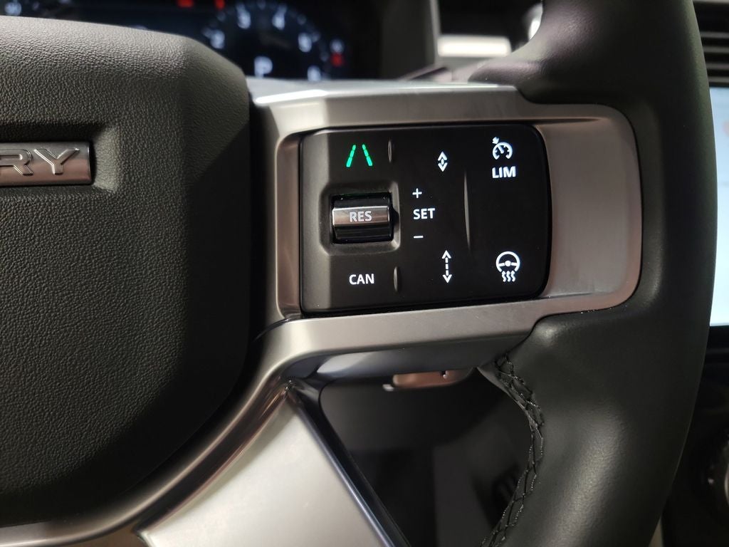 2025 Land Rover Discovery Dynamic SE