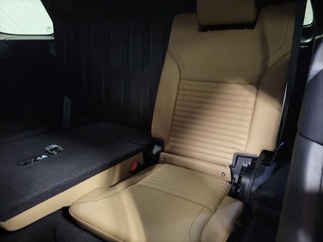 2025 Land Rover Discovery Dynamic SE