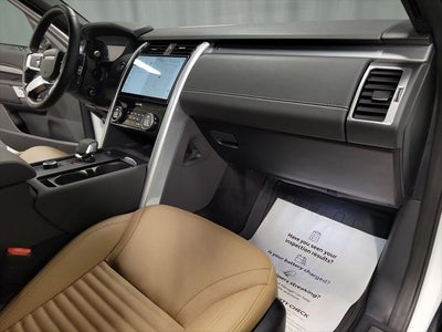 2025 Land Rover Discovery Dynamic SE