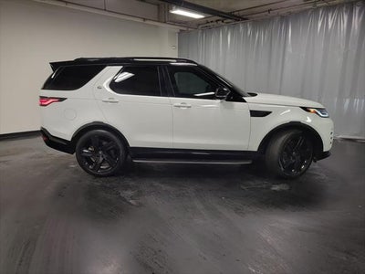 2025 Land Rover Discovery Dynamic SE