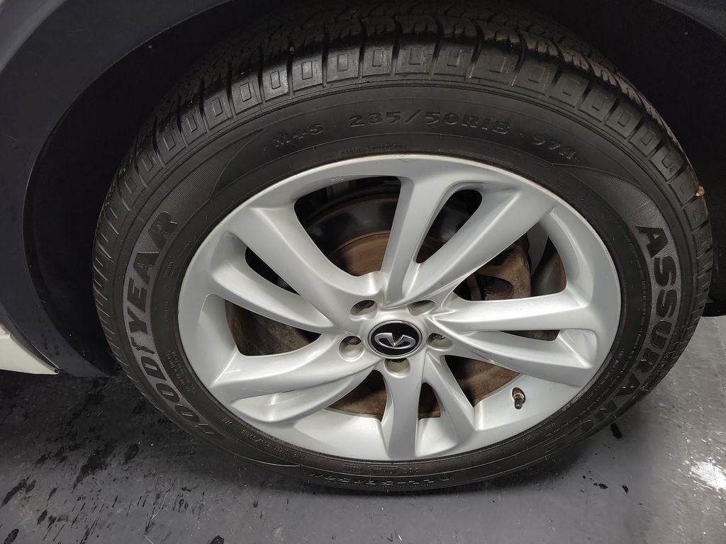 2018 INFINITI QX30 Luxury