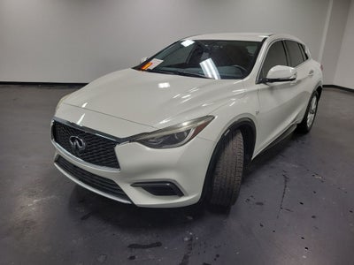2018 INFINITI QX30 Luxury