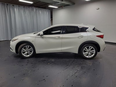 2018 INFINITI QX30 Luxury