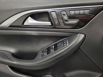 2018 INFINITI QX30 Luxury