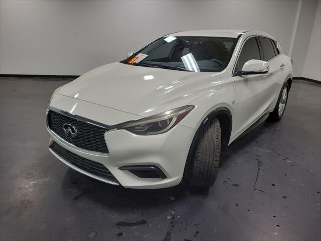 2018 INFINITI QX30 Luxury