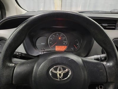 2016 Toyota Yaris L